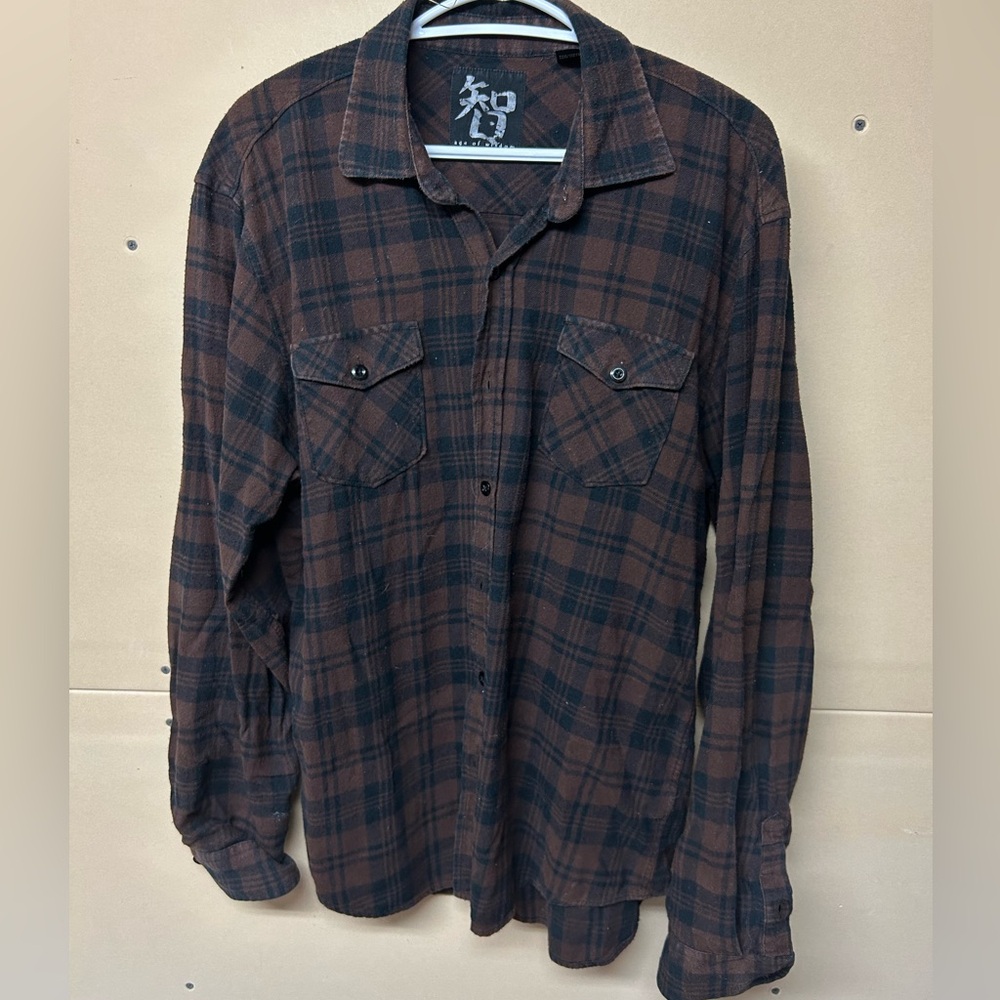 2/$20❤️- SHIRT | Men’s Age of Wisdom plaid size large